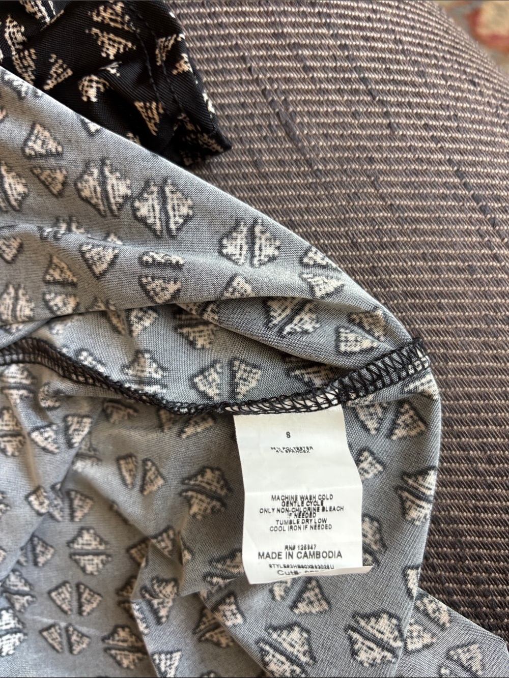 Cocomo Black Short-Sleeve Buttoned Print Blouse NWOT S - Picture 8 of 8
